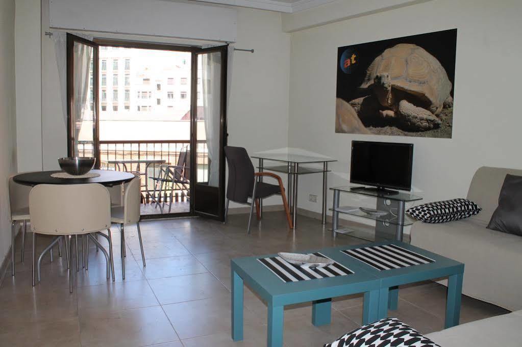 Apartamentos Rialto Madrid Exteriör bild