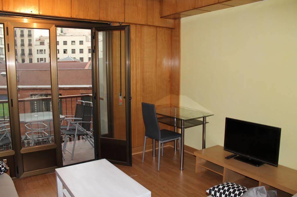 Apartamentos Rialto Madrid Exteriör bild