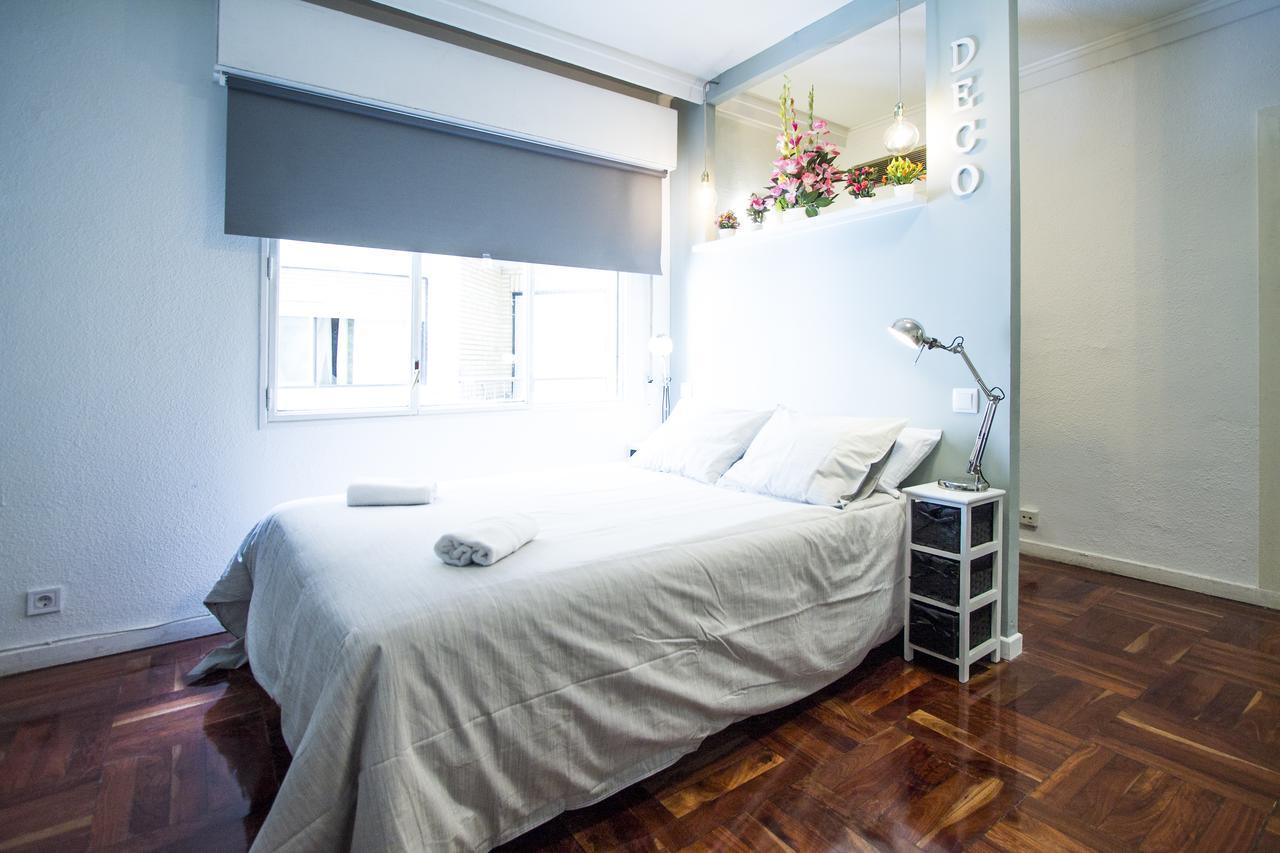 Apartamentos Rialto Madrid Exteriör bild