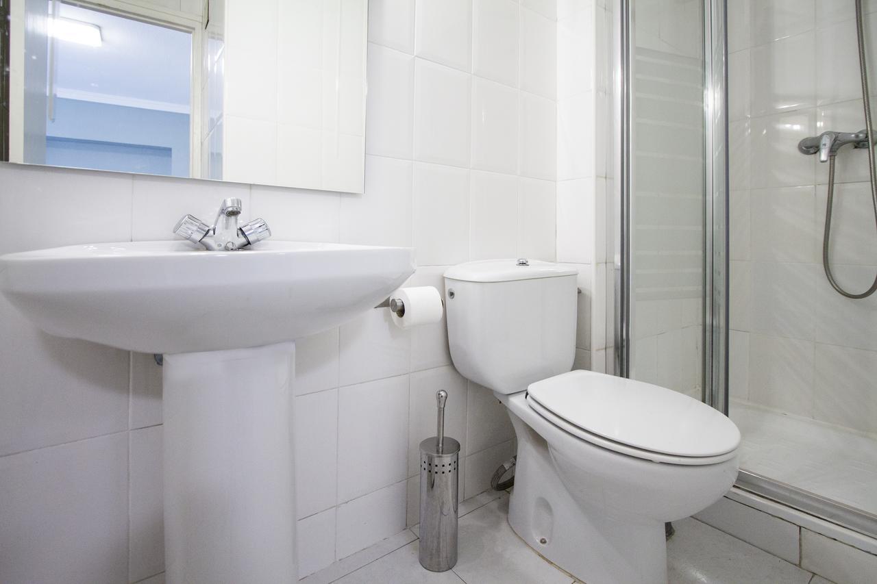 Apartamentos Rialto Madrid Exteriör bild