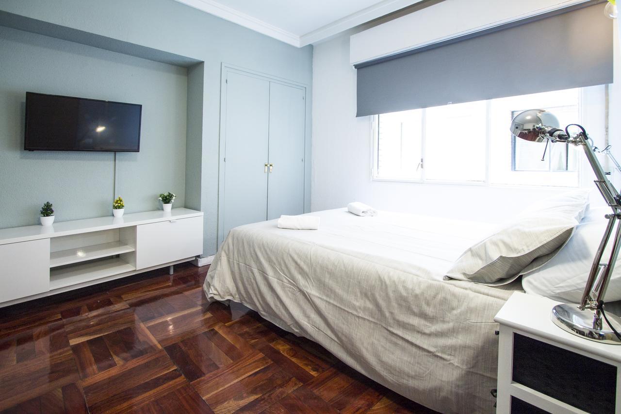 Apartamentos Rialto Madrid Exteriör bild